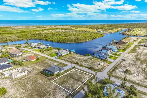 4618 NW 34th Ter, Cape Coral, FL 33993