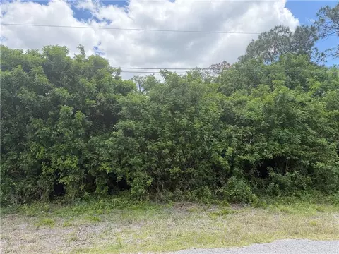 108 Columbus Ave, Lehigh Acres, FL 33936