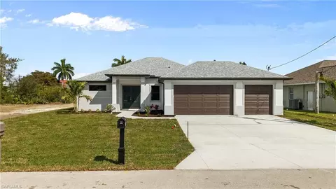3419 SW 5th Pl, Cape Coral, FL 33993