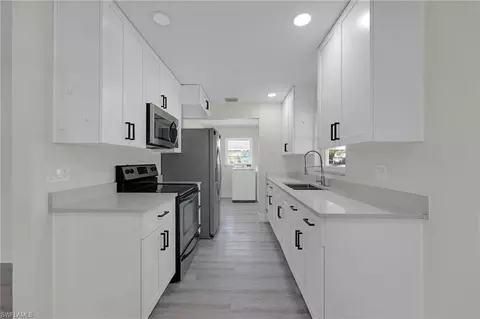 4800 Zana Dr, Fort Myers, FL 33905