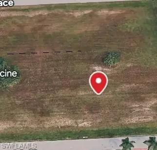 617 SW 4th St, Cape Coral, FL 33991