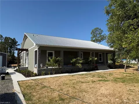 7933 5th Ter, Labelle, FL 33935