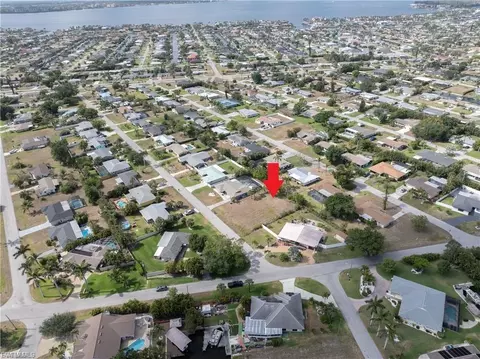 5206 Sunnybrook Ct, Cape Coral, FL 33904
