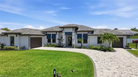 4009 SW 25th Pl, Cape Coral, FL 33914