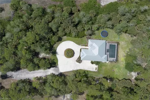 421 35th Ave NE, Naples, FL 34120