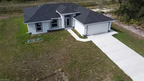 1021 Pilgrim St E, Lehigh Acres, FL 33974