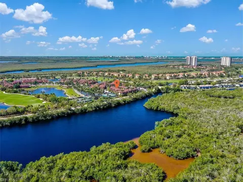 1512 Mainsail Dr #10, Naples, FL 34114