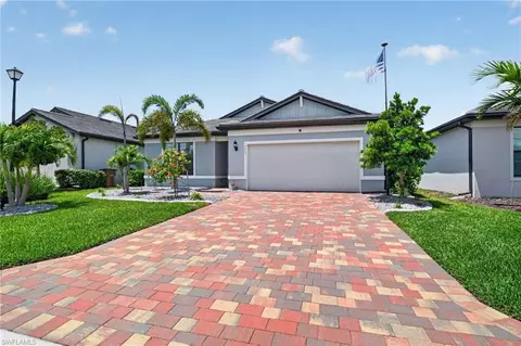 3663 Passion Vine Dr, Alva, FL 33920