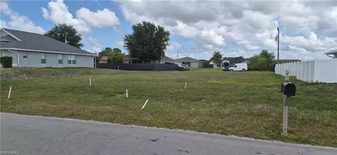109 NE 11th Ter, Cape Coral, FL 33909