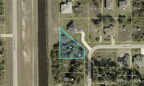 4200 Loraine Ave S, Lehigh Acres, FL 33976