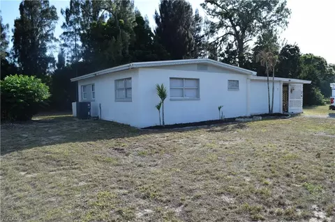 17 Colorado Rd, Lehigh Acres, FL 33936
