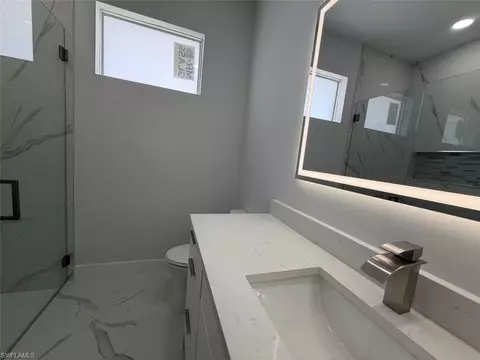 Bath - 846 Runble St E, Lehigh Acres, FL 33974 photo 4 of 4
