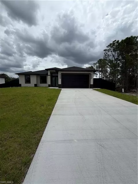 771 Courtland Ave S, Lehigh Acres, FL 33974