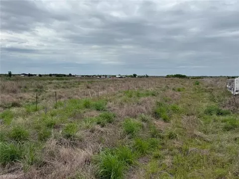 6435 1st Rd, Labelle, FL 33935 photo 2