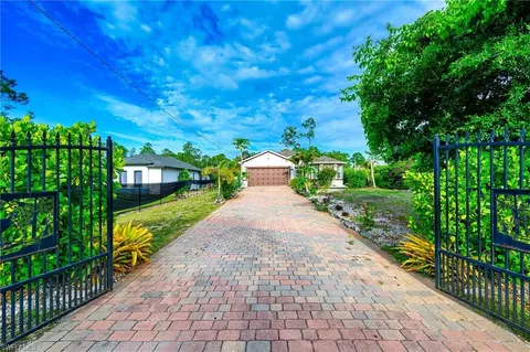 4457 12th St NE, Naples, FL 34120