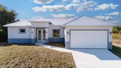 510 Kingsbury Ln, Lehigh Acres, FL 33974