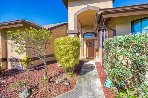 20612 Charing Cross Cir, Estero, FL 33928 photo 2