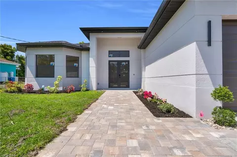 4316 6th St W, Lehigh Acres, FL 33971