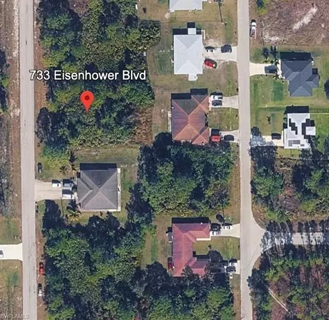 733735 Eisenhower Blvd, Lehigh Acres, FL 33974
