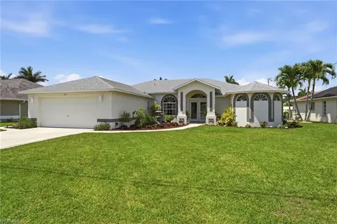 241 SE 29th Ter, Cape Coral, FL 33904