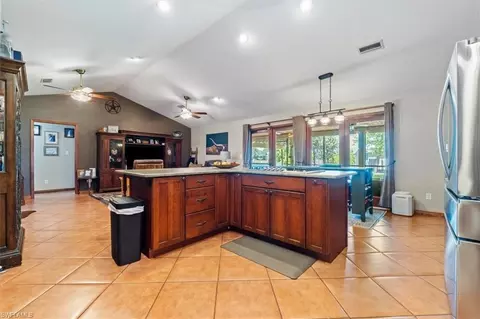 Kitchen - 779 E Del Monte Ave, Clewiston, FL 33440 photo 3 of 6