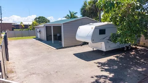 Exterior - 779 E Del Monte Ave, Clewiston, FL 33440 photo 3 of 14