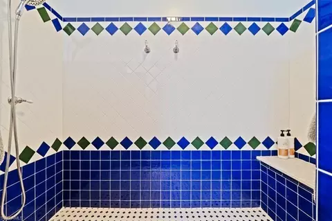 Bath - 779 E Del Monte Ave, Clewiston, FL 33440 photo 4 of 5