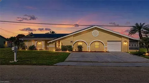 2507 Lakeview Dr, Lehigh Acres, FL 33936