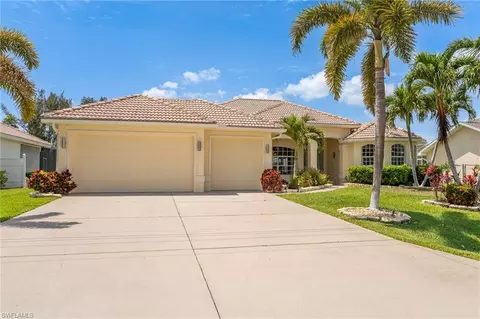 2506 Retunda Pkwy W, Cape Coral, FL 33904