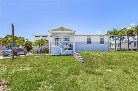 2697 Heron Ct, Saint James City, FL 33956