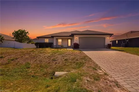 2812 NE 2nd Pl, Cape Coral, FL 33909