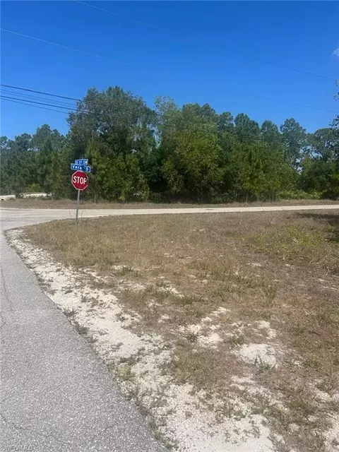 3512 35th St SW, Lehigh Acres, FL 33976