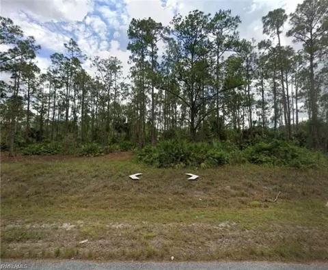 802 Sheldon Ave, Lehigh Acres, FL 33936