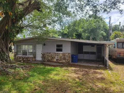 1270 Pinecrest St, North Fort Myers, FL 33903