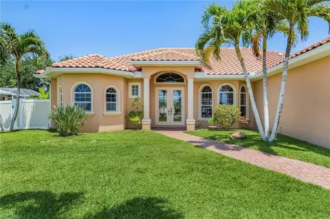 4125 Jacaranda Pkwy W, Cape Coral, FL 33993