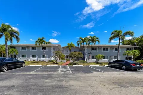 8141 Country Rd #203, Fort Myers, FL 33919