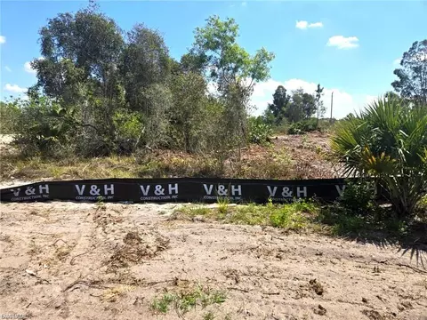 811 Bell Blvd S, Lehigh Acres, FL 33974