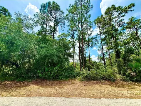 205 Robert Ave, Lehigh Acres, FL 33936