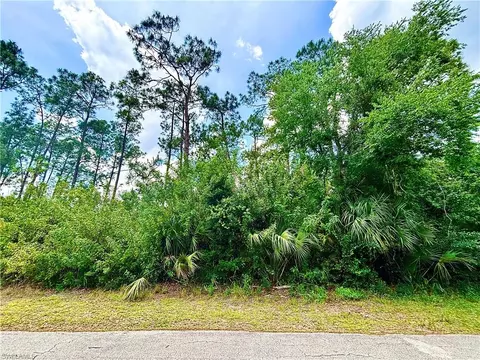 207 Robert Ave, Lehigh Acres, FL 33936