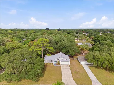 View/Area - 4022 E Sunflower Cir, Labelle, FL 33935 photo 1 of 3