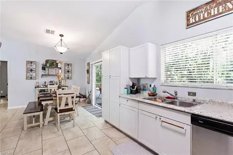 Kitchen - 4022 E Sunflower Cir, Labelle, FL 33935 photo 1 of 4