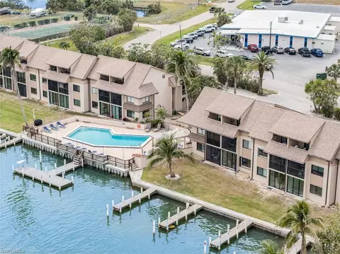 898 Buttonwood Dr #105, Fort Myers Beach, FL 33931