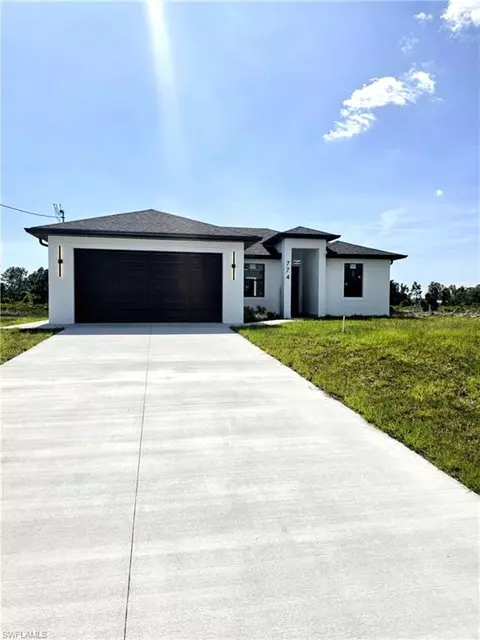 774 Cashmere Ave, Lehigh Acres, FL 33974
