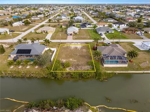 1720 NW 2nd Ter, Cape Coral, FL 33993