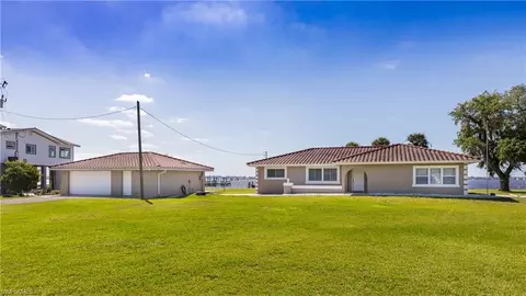 1808 Stevenson Rd, North Fort Myers, FL 33917