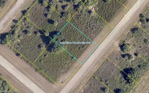 302 Boca Cir, Labelle, FL 33935 photo 2