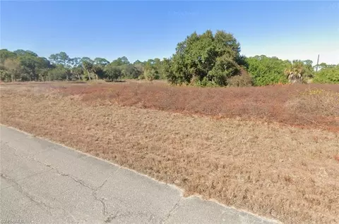 302 Boca Cir, Labelle, FL 33935
