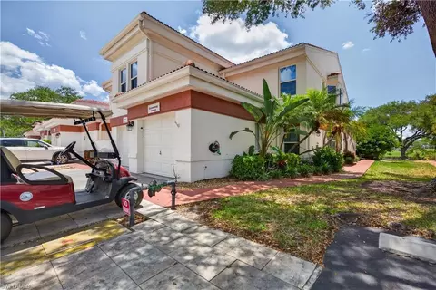 13190 Oakmont Dr #6, Fort Myers, FL 33907