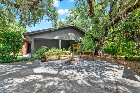 Exterior - 412 Fraser Ave, Labelle, FL 33935 photo 9 of 13