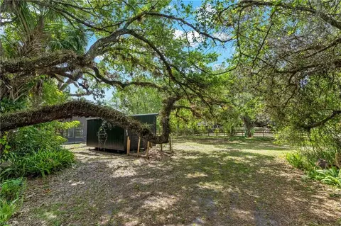 Exterior - 412 Fraser Ave, Labelle, FL 33935 photo 13 of 13